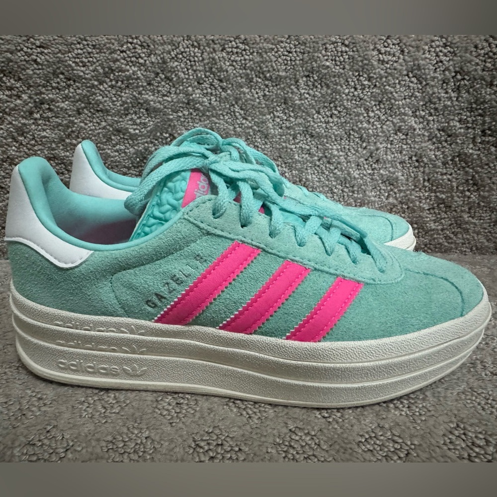 adidas Gazelle Shoes Flash Aqua / Lucid Pink / Cloud White Size 6.5